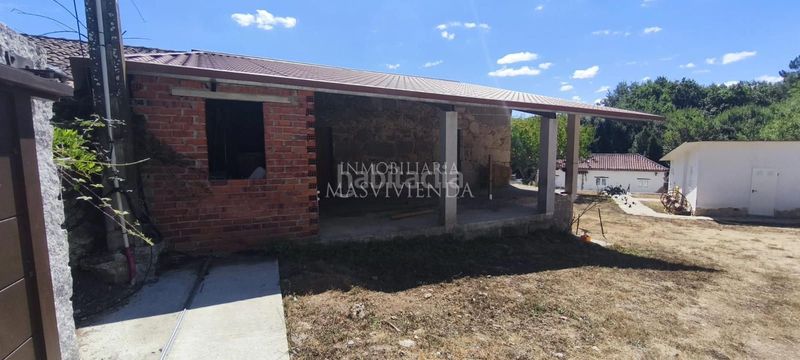 Foto 53c8df38-264f-45a6-8b5c-365b09457d7e. Casa a Salceda de Caselas