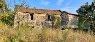Maison  Lg gardiña, san adrián. Casa de piedra para restaurar con vistas a la ría y parcela con