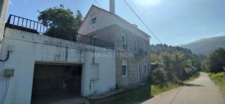 Casa  Pousa (a)-ribeira. Bonita casa de pueblo en creciente con 5 dormitorios