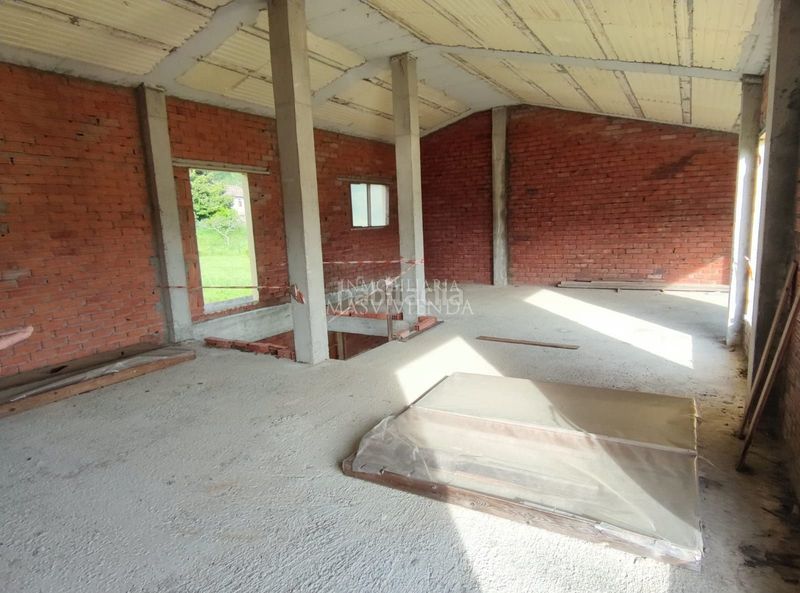 Foto 93ad6a66-1810-457d-bb62-cf35067d01f4. Casa amb aparcament a Tomiño
