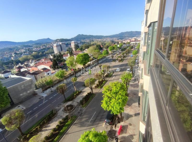 Foto e3b7f886-7972-4dd2-9e61-2e56e4b0480e. Appartamento con parcheggio in O Castro Vigo