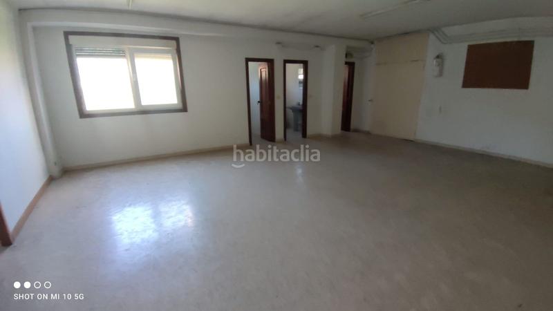 Foto 2ea9f08f-b72f-47ca-bbec-e23a0588c9a6. Miete büro in Lavadores Vigo