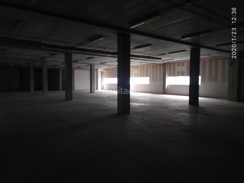 Foto f3649e84-f18d-4681-82fa-9aafaeeb6ee7. Fabrikhalle in Valadares - Beade Vigo