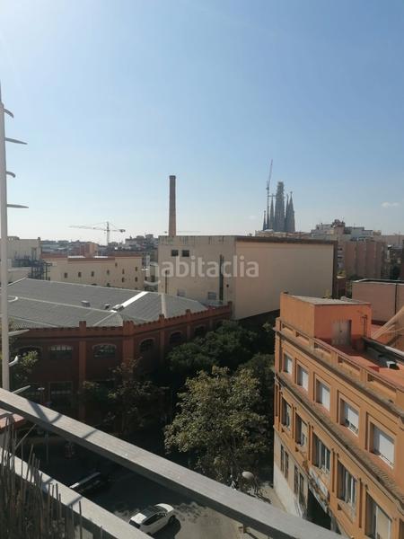 Foto c05e8912-71ae-4bde-8171-693b4bff7dee. Lloguer pis amb calefacció a El Camp de l´Arpa del Clot Barcelona