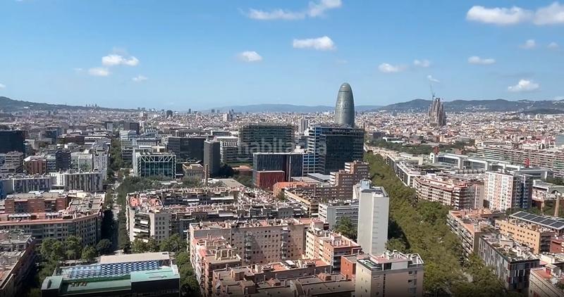 Foto 740e896f-a0ba-4089-a0d8-1b726fa72e2d. Lloguer àtic amb calefacció piscina a Poblenou Barcelona
