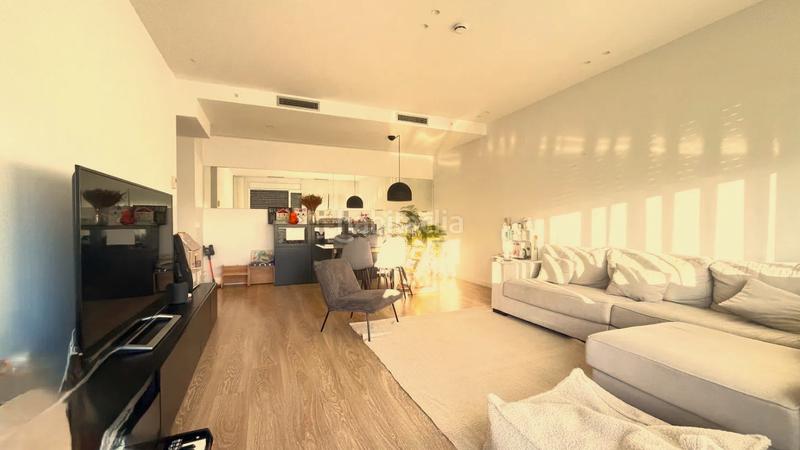 Foto 0710cce5-3465-4036-a752-bef01d8e1a55. Miete dachwohnung mit heizung pool in Poblenou Barcelona