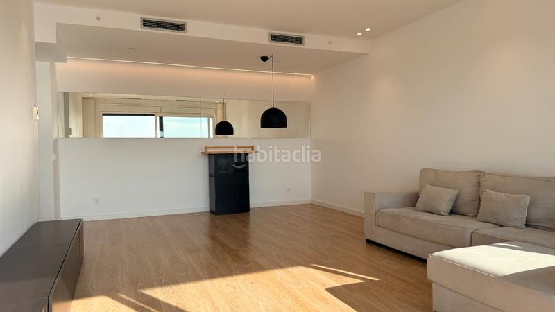 Foto e3d4945c-aa6a-454d-8674-7a41d2fe57b0. Rent penthouse with heating pool in Poblenou Barcelona