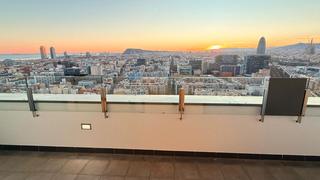 Alquiler Piso  Carrer de bilbao 114. Piso con terraza y vistas mas y montaña