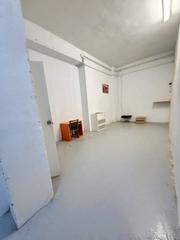 Lloguer Oficina  Carrer d'en singuerlin. Espacio para taller artistico u oficina