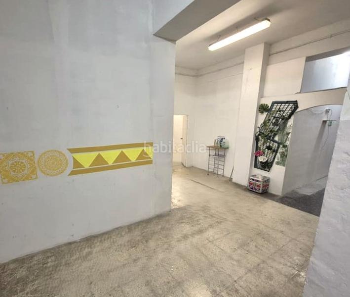 Foto 950646e3-1b3d-4a58-a605-59da5929ad9e. Alquiler local comercial local en nave de coworking artistico en Santa Coloma de Gramenet