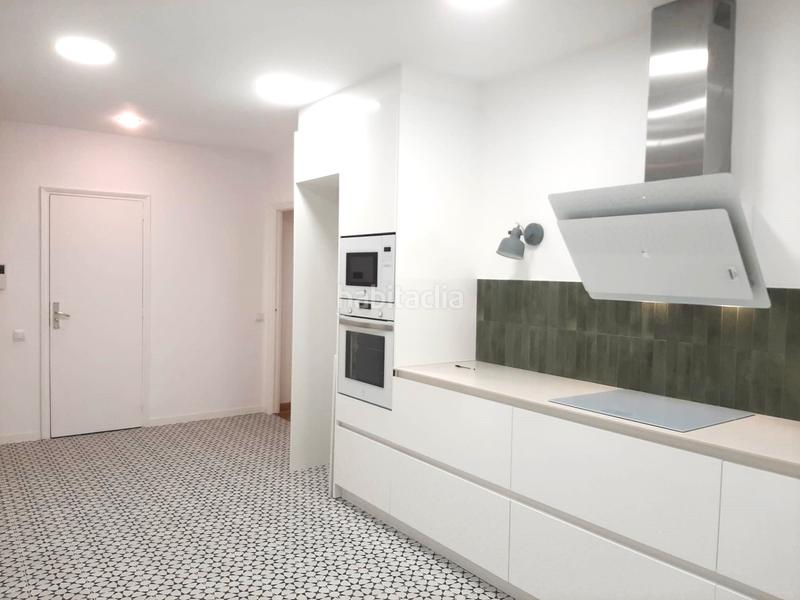 Foto 15f72169-a03b-4bf1-a3c7-15d7714d6e32. Rent flat with heating parking in Tres Torres Barcelona