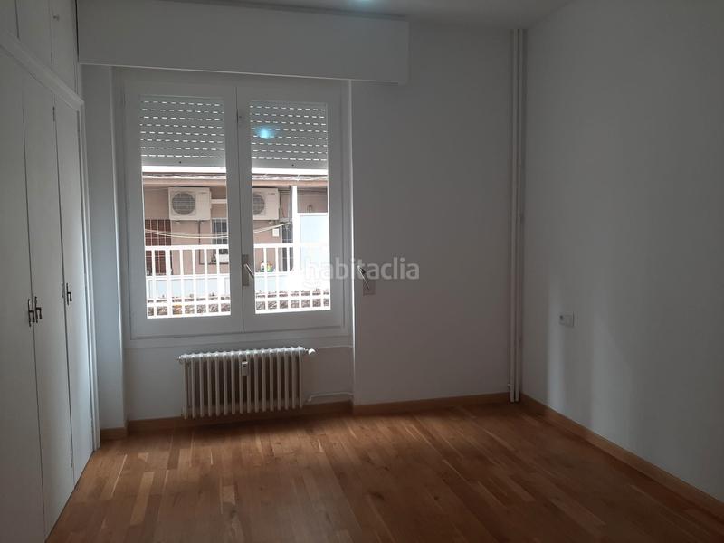 Foto a1c36521-8c67-4beb-9ea2-e3fa5b8454b7. Rent flat with heating parking in Tres Torres Barcelona