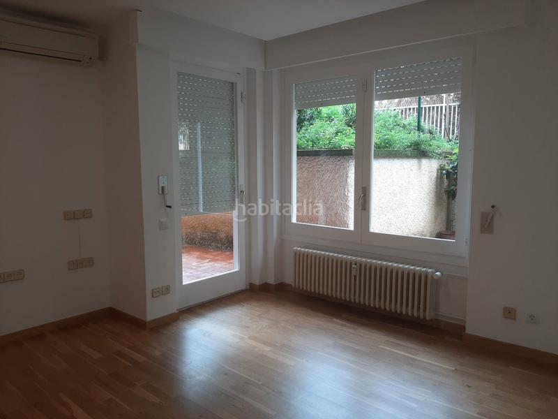 Foto a209fa4a-8f04-4ee8-b96d-57ca91eff8fa. Rent flat with heating parking in Tres Torres Barcelona