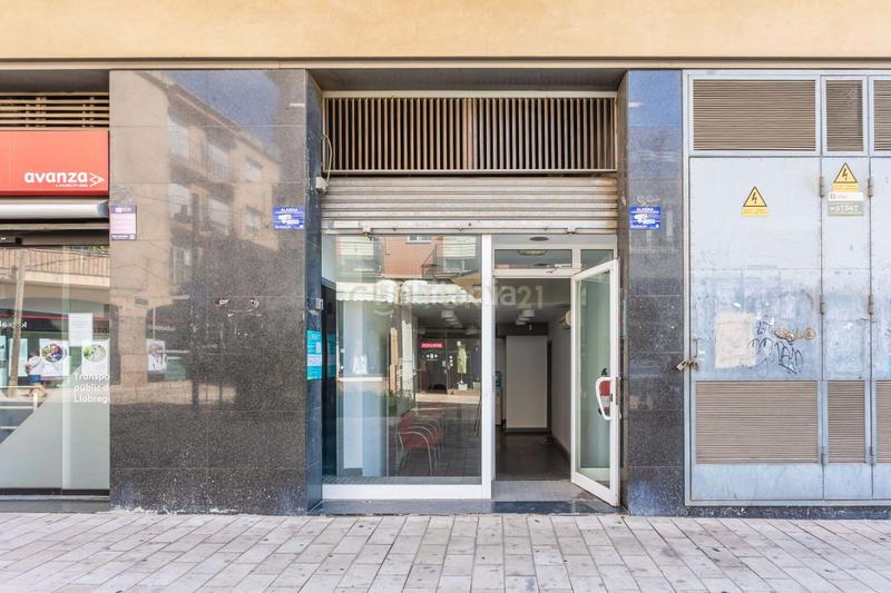 Foto 49322e73-0638-4fc3-a761-ccedbc4073f8. Local comercial en rambla de modolell en Centre Viladecans