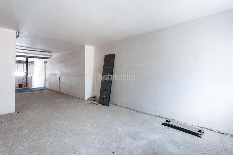 Foto b8ffb9ab-6de4-459f-a7b0-db380cc6114c. Local comercial en rambla de modolell en Centre Viladecans
