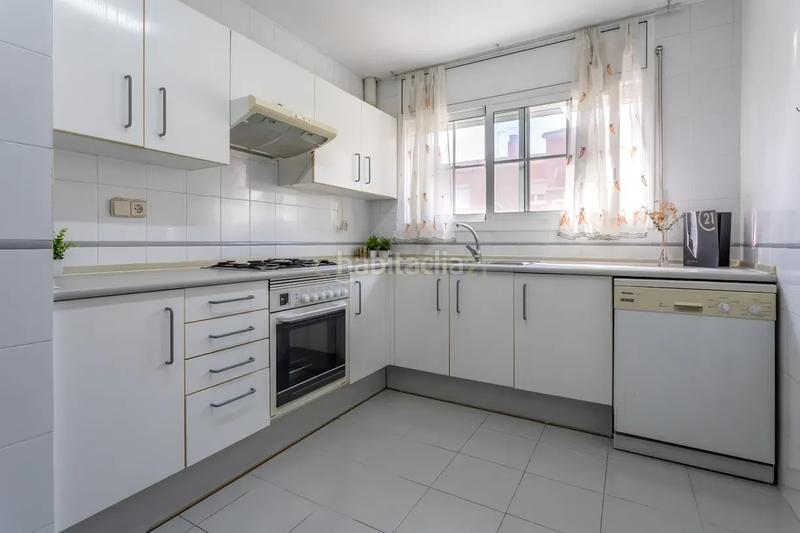 Foto 5df679af-2551-4616-9a54-1409ee792221. Casa con riscaldamento parcheggio in Passeig Maragall Gavà