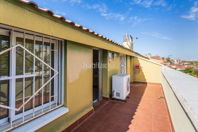 Foto b4c26162-aabc-40cf-a2dc-ae731c0d977d. Casa con riscaldamento parcheggio in Passeig Maragall Gavà