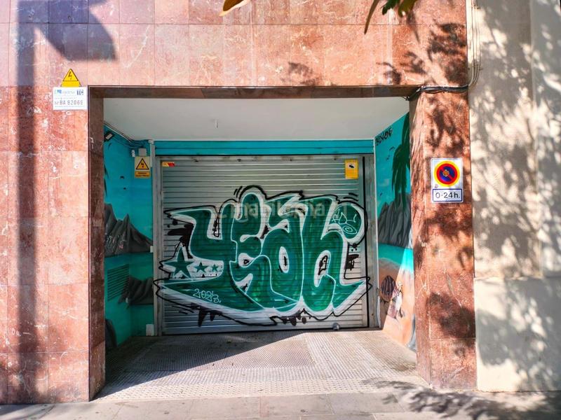Foto c23e309b-6779-4115-be57-ef877b30a0f4. Parking coche en carrer de la marina en Fort Pienc Barcelona
