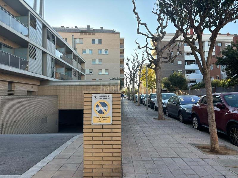 Foto 9d4c0f11-598c-419d-aecb-0bae17b22de7. Parking coche en carrer de jacint verdaguer en Eixample Sant Joan Despí