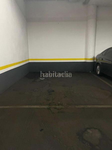 Foto f6b2b135-aa44-4d0e-b70a-365277c95cc6. Parking coche en carrer de jacint verdaguer en Eixample Sant Joan Despí