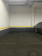 Parking coche en Eixample