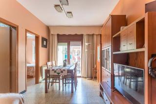 Pis  Carrer del 8 de març, esplugues de llobregat, spain