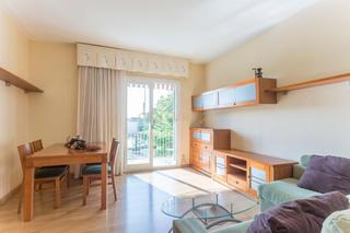 Appartement à Carrer de santiago ramón y cajal, esplugues de llobregat, spain