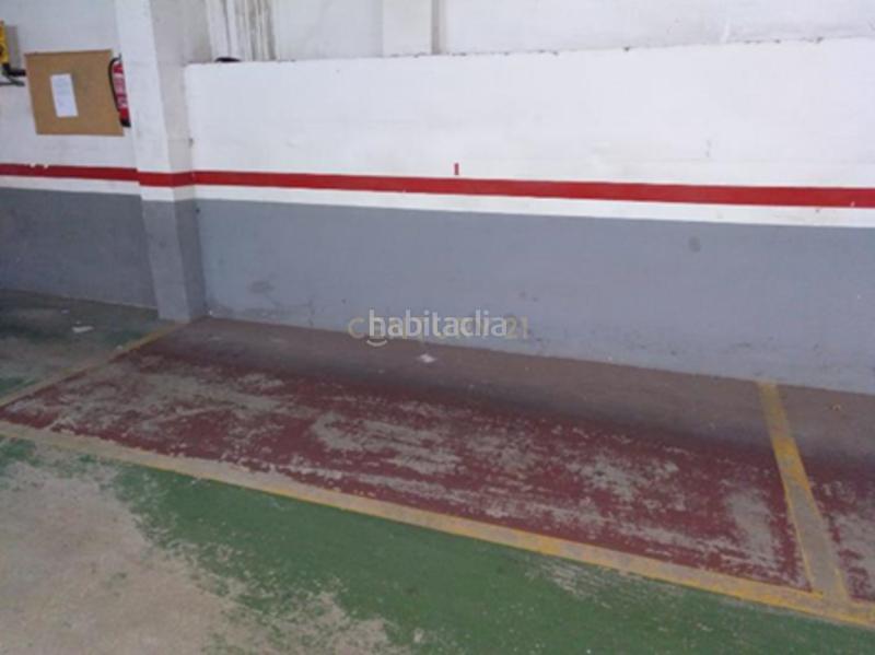 Foto 86de7e33-739c-4a84-b2be-1563bd24a6bc. Autoparkplatz in barcelona 2 in Sant Vicenç dels Horts