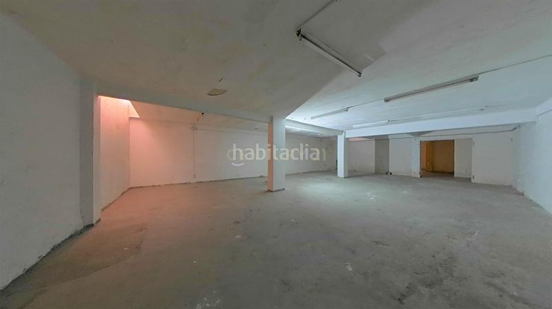 Foto 3d1a03dd-d0cf-4897-ac58-d8b2743f7a21. Local comercial a diagonal 17 a Centre Castelldefels