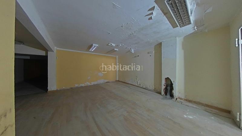 Foto 55f9da84-1795-46ca-906a-ddb9072946e6. Local comercial a diagonal 17 a Centre Castelldefels