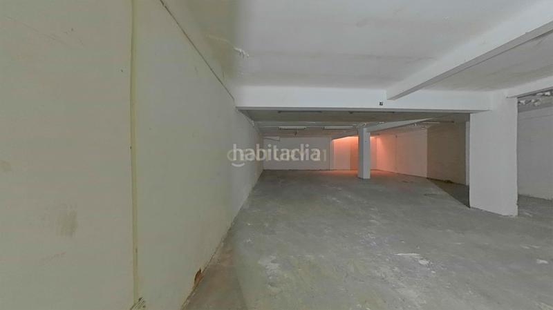 Foto 8d586bf5-e941-4b16-9f16-1e558338d141. Local comercial a diagonal 17 a Centre Castelldefels