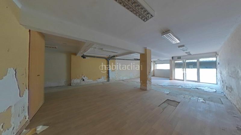 Foto a99b5fca-28a3-453d-b307-91be68b041e9. Local comercial a diagonal 17 a Centre Castelldefels