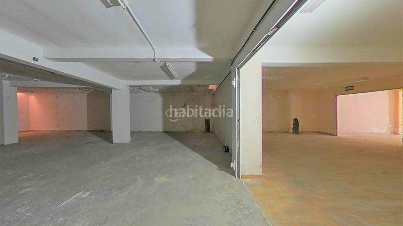 Foto bc6110ae-bf6c-402b-bb48-71d8adf872c5. Local comercial a diagonal 17 a Centre Castelldefels