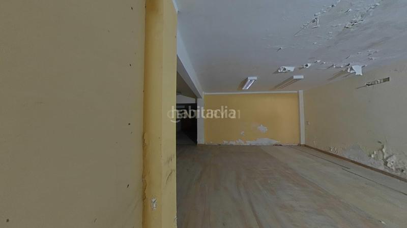 Foto f32ddd77-82d8-444f-bdae-2110b4c152dd. Local comercial a diagonal 17 a Centre Castelldefels