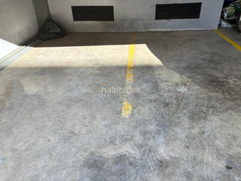 Foto a276fba1-2201-427d-90c3-2e003bcccdb5. Aparcament cotxe a major 104 a Centre Sant Joan Despí