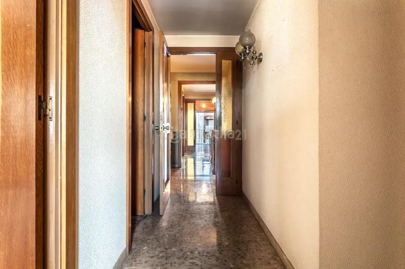 Foto 9a19cc4a-5a6c-434f-af77-9e1ba99f8a27. Pis a Manresa 95 a Centre - Passeig i Rodalies Manresa