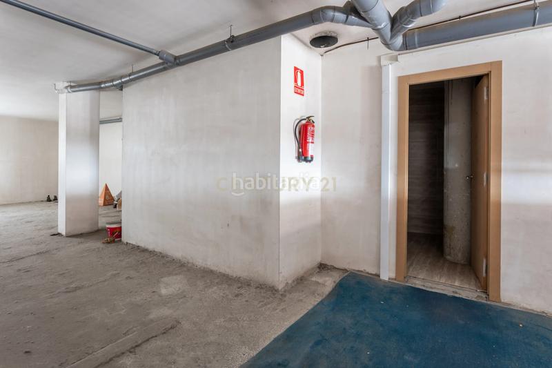 Foto 3f56580f-7bbd-483c-a6bb-dd812e06bcac. Local commercial dans rambla de modolell dans Centre Viladecans