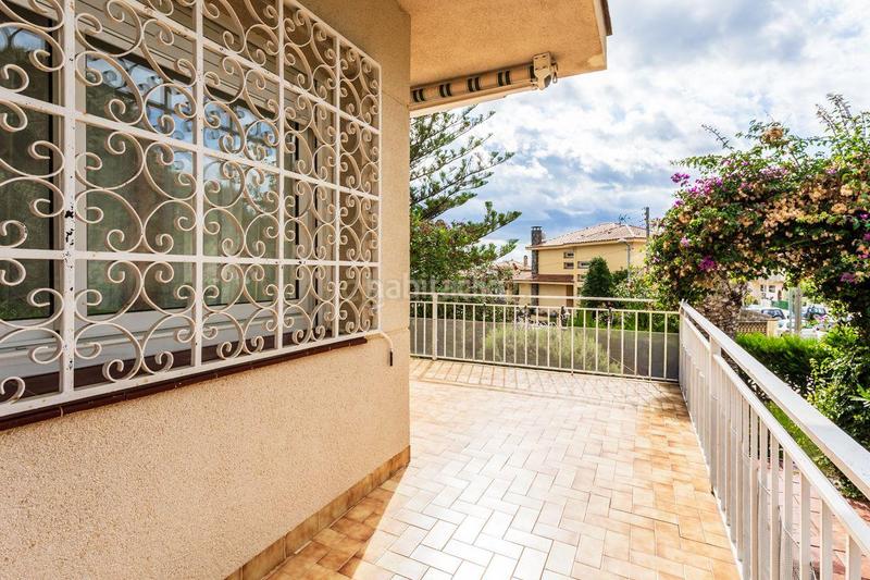 Foto dc0466b1-5504-413e-9b2b-2bf9f51c4d03. Xalet a carrer narcís oller a Pinemar Pineda de Mar