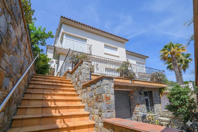 Foto 53786005-bf8f-4775-a05c-fb2570011fce. Haus in de les aigues 13 in Tiana