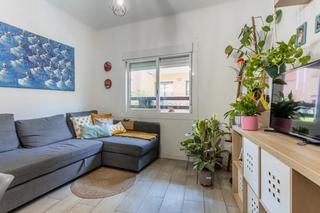 Apartament  Calle cornellà modern, cornellà de llobregat, spain. Oportunidad piso reformado en la gavarra, cornellà