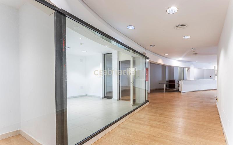 Foto fb37f4de-3929-4175-8877-f55d16092f17. Geschäftsraum in carrer del tibidabo in Les Planes Sant Joan Despí