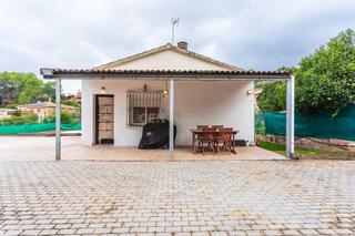 Maison  Carrer ametller, 08251 santpedor, spain. Casa en el mirador de montserrat santpedor