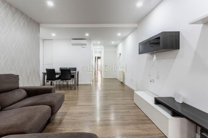 Foto 454e43d9-82dd-469f-8b2b-81cbb3db889d. Casa in carrer nou in Navarcles