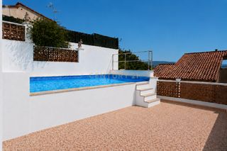 Haus in Carrer sant joaquim, 21, abrera, spain. Preciosa casa independiente con 5 habitaciones y vistas a montse