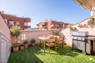 Apartament a Carrer del comerç, 48, sant vicenç dels horts, spain 48. Exclusivo tríplex con terraza privada en sant vicenç del horts