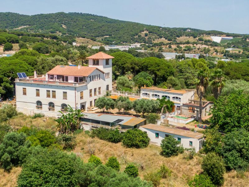 Foto 08969392-3dd1-47c6-be7e-73cd287e0e70. Country house in Centre Arenys de Mar