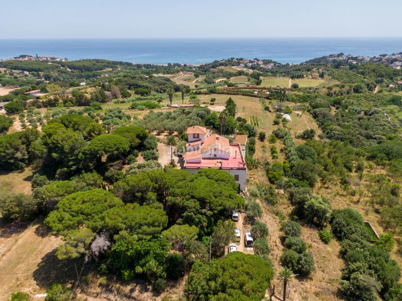 Foto 74f5953a-7bd7-4a99-b327-82cec60c5a49. Country house in Centre Arenys de Mar