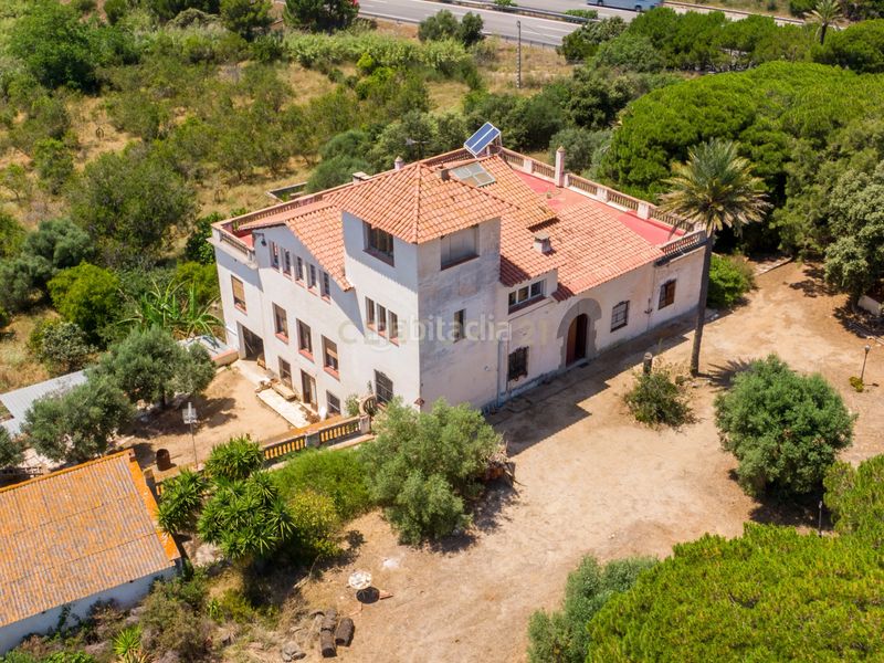 Foto c86e8922-10eb-4a31-9632-acb2078bdaae. Country house in Centre Arenys de Mar