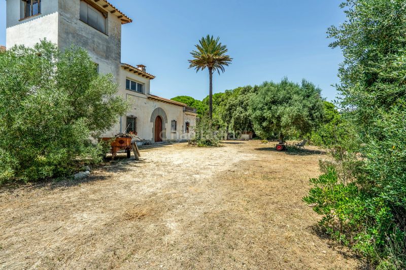 Foto e92a7d61-5a46-42d4-8e73-f8bbdc2d1b3d. Country house in Centre Arenys de Mar