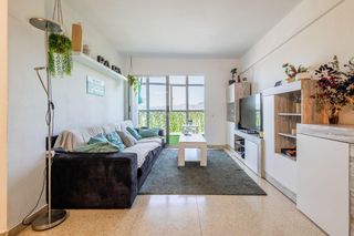 Apartament  Avinguda de la generalitat, 8, sant joan despí, spain 8-12 escal. Luz natural todo el día, terraza y calidad de vida en torreblanc